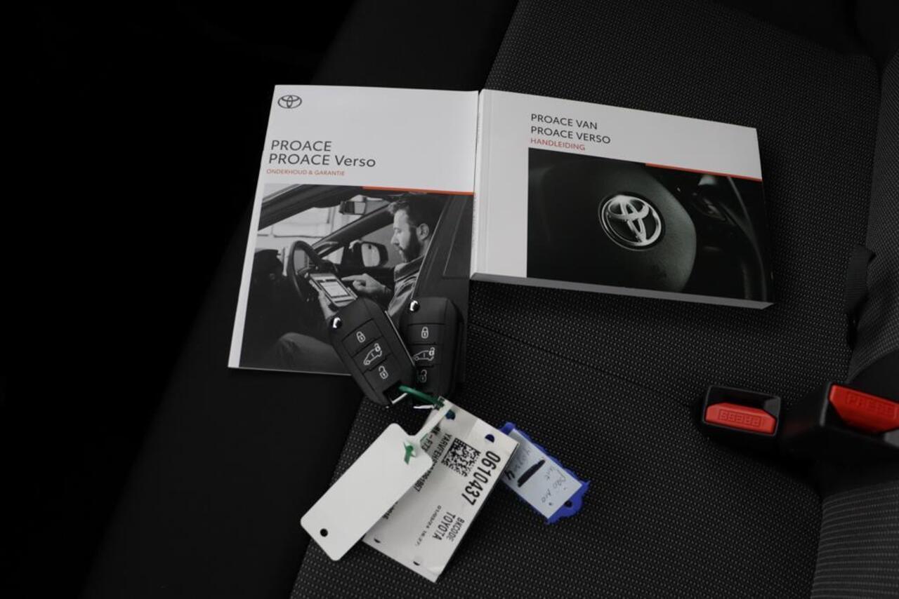 Toyota PROACE Worker 2.0 D-4D Live Long | Automaat | 145pk | Trekhaak | Laadvloer | Lat om Lat | 3-persoons |