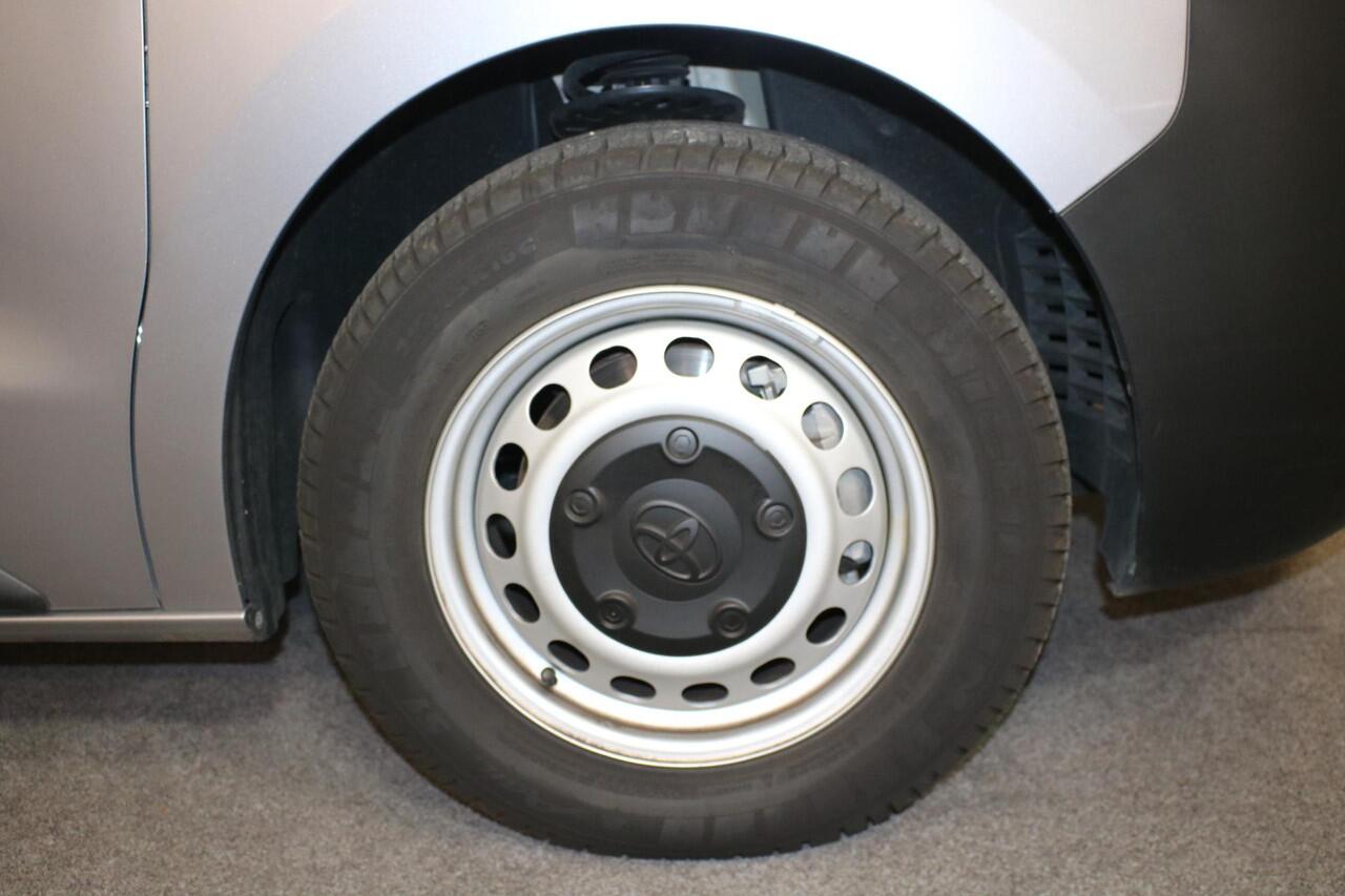 Toyota PROACE Worker 2.0 D-4D L1 Challenger Trekhaak-Lat om Lat-Metallic lak-Parkeersensoren