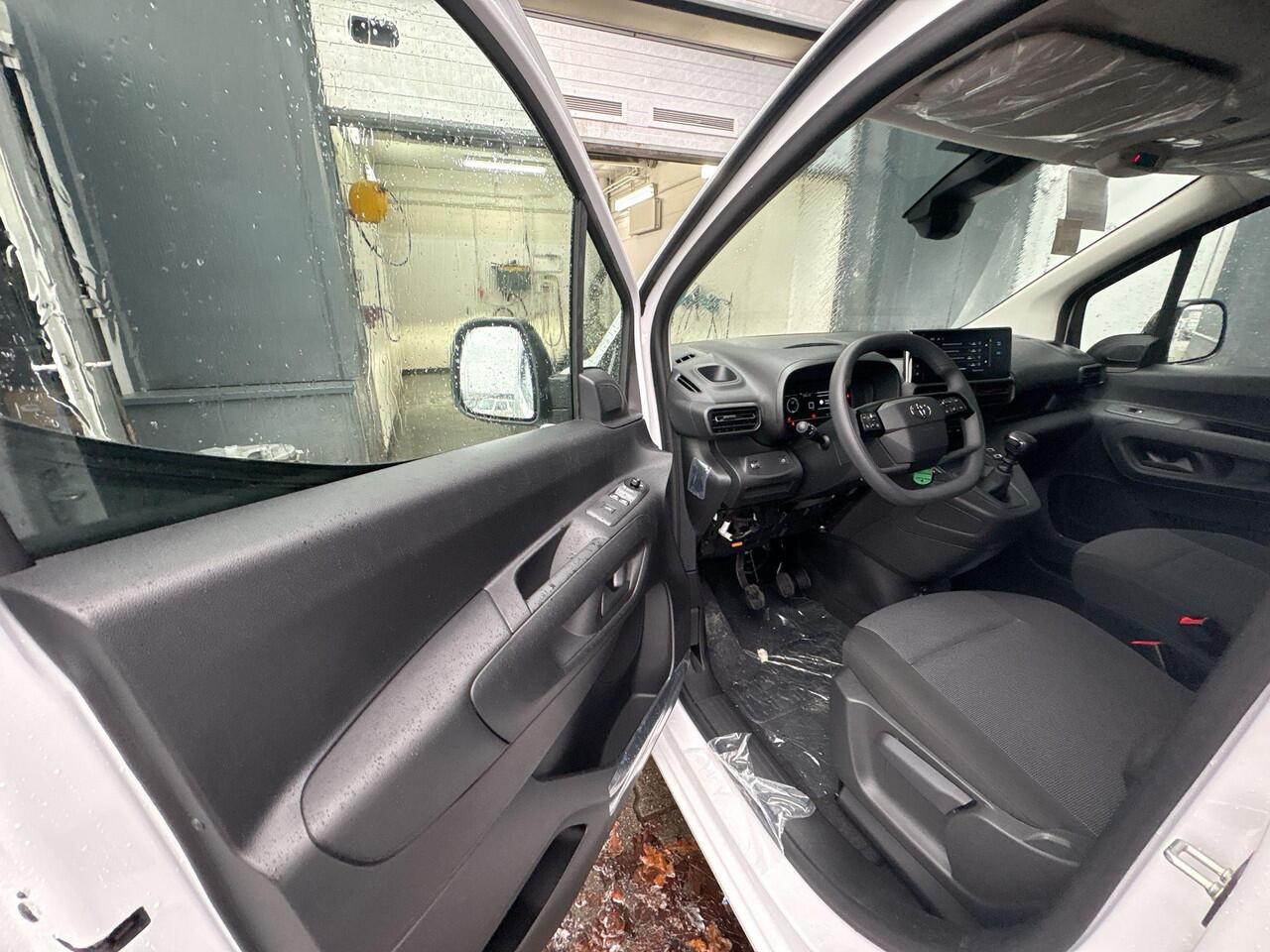 Toyota PROACE CITY 1.5 D-4D Challenger L2 Long | Nieuw | Rijklaar | Info: 06-11738929