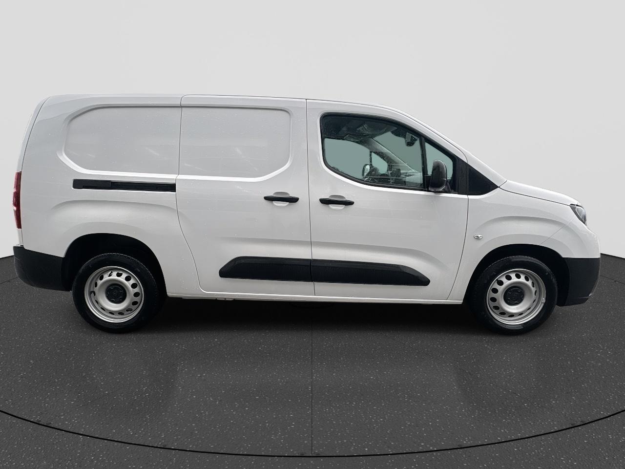 Toyota PROACE CITY 1.5 D-4D Challenger L2 Long | Nieuw | Rijklaar | Info: 06-11738929