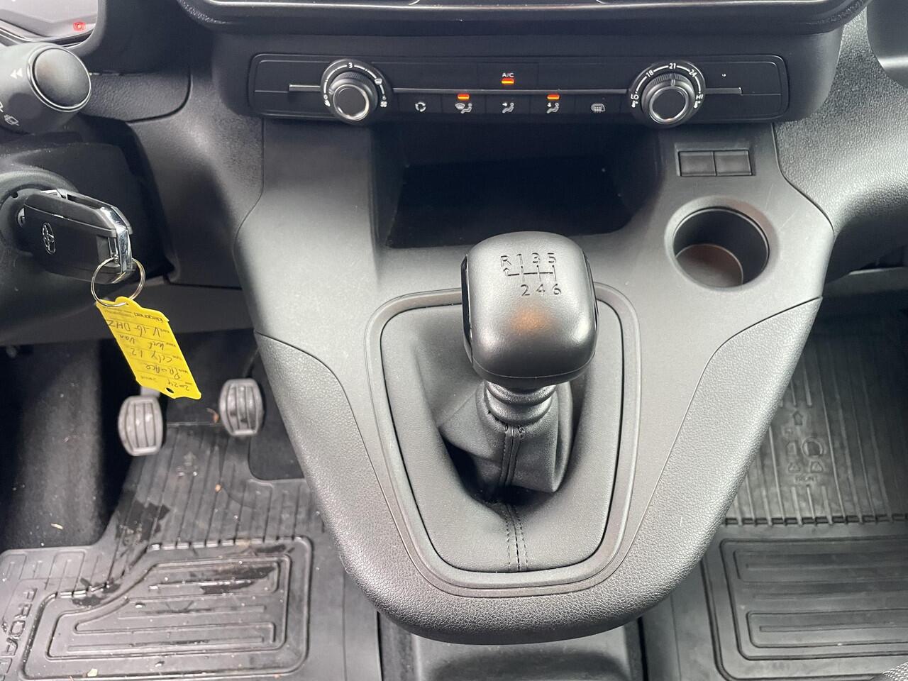 Toyota PROACE CITY 1.2 Turbo Live | Benzine | 1e eigenaar en Org NL | parkeersensoren voor/achter | 19.000 km |