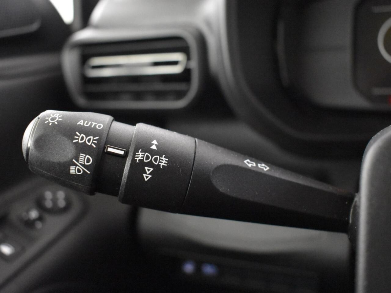 Toyota PROACE CITY Electric 3p. Challenger 50 kWh | Nieuw Model | Stuur + Stoelverwarm. |