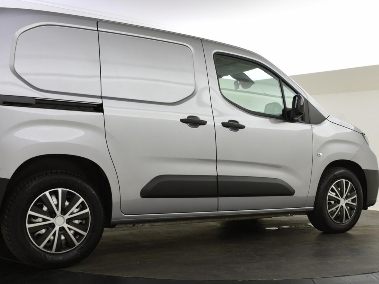 Toyota PROACE CITY Electric 3p. Challenger 50 kWh | Nieuw Model | Stuur + Stoelverwarm. |