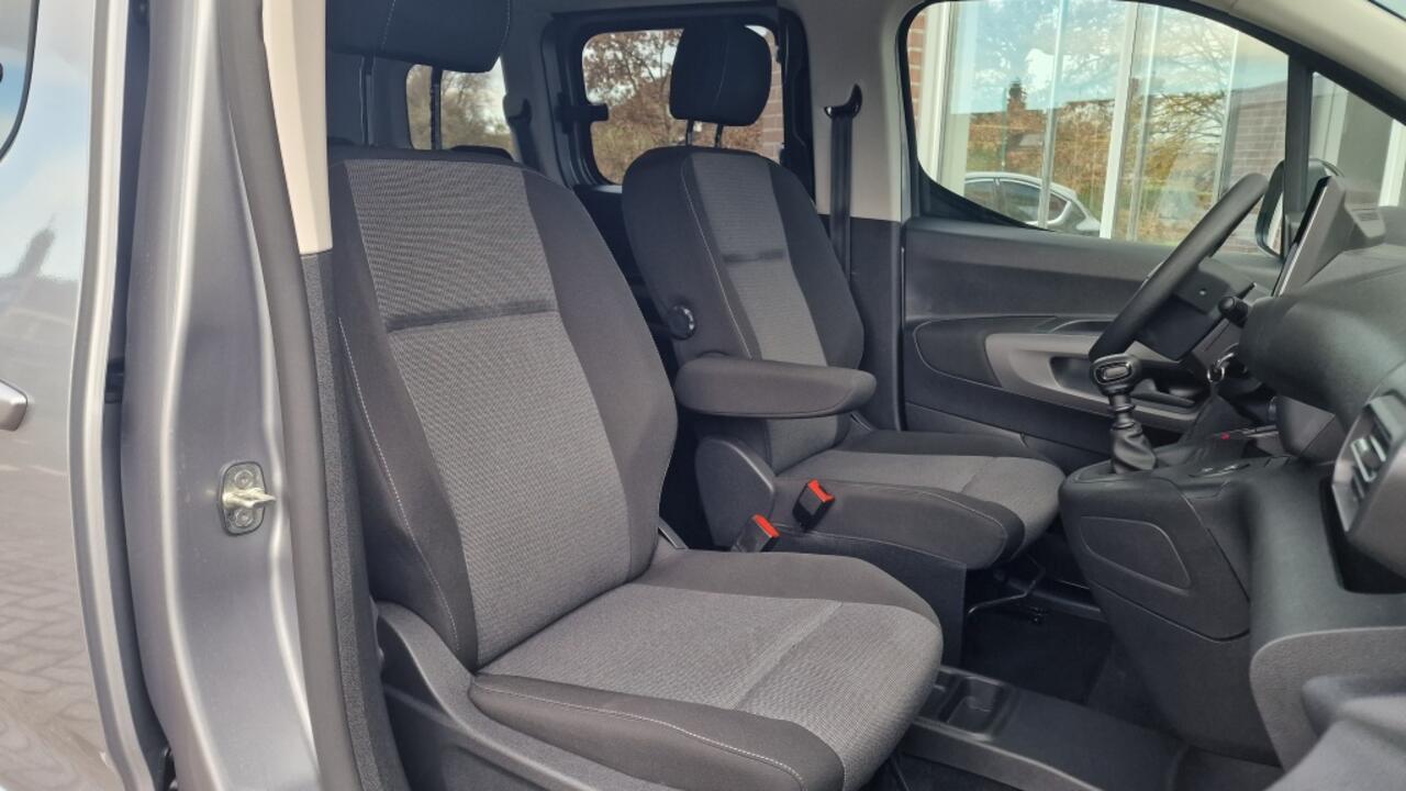 Toyota PROACE CITY Verso 1.2 Turbo Dynamic 5 Pers, PDC, Dealer auto