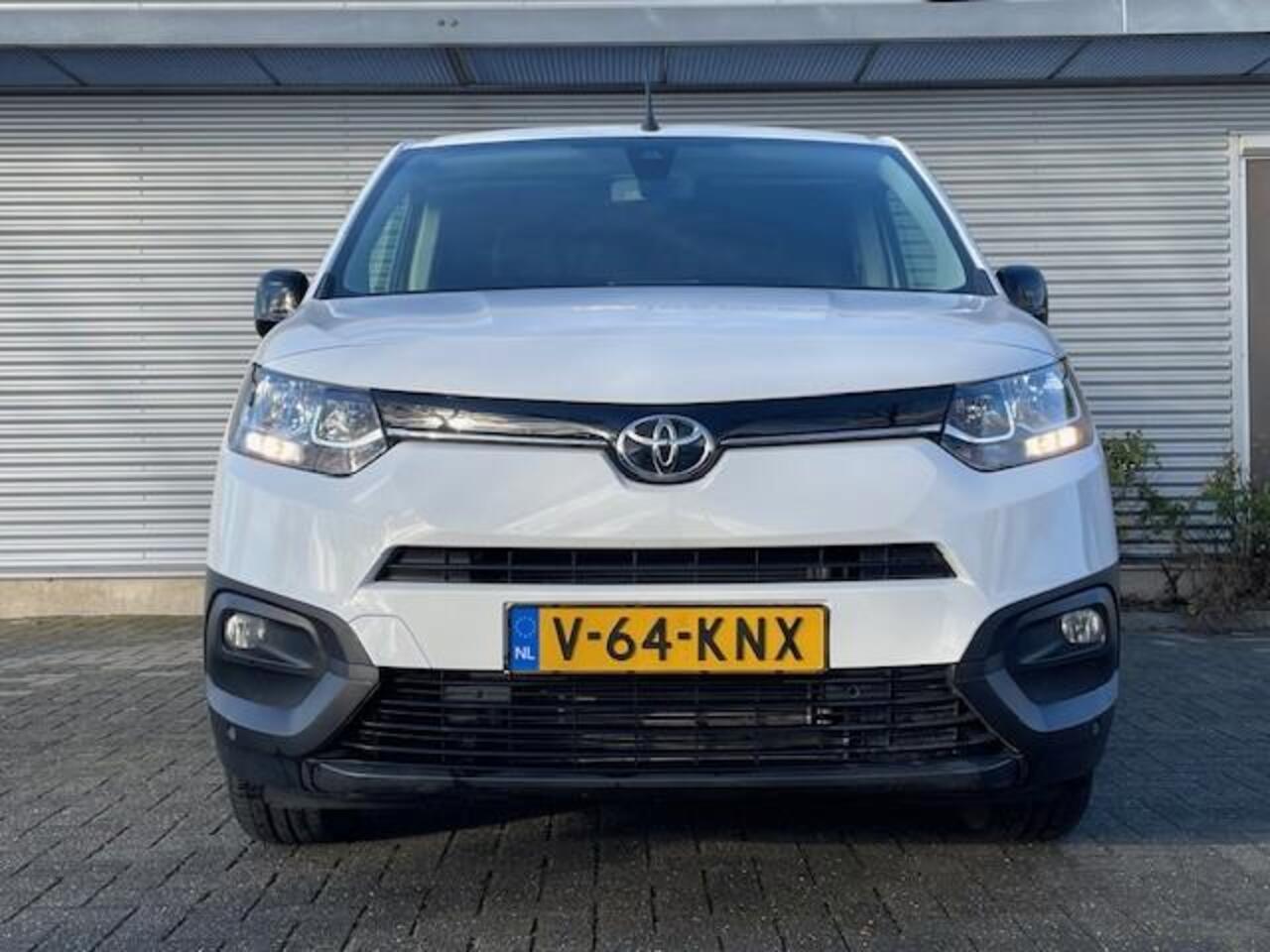 Toyota PROACE CITY Electric Live Long 50 kWh