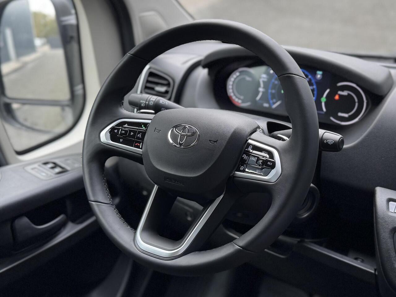 Toyota PROACE Max Elec 3.5t L3H2 Professional Heavy 110 kWh