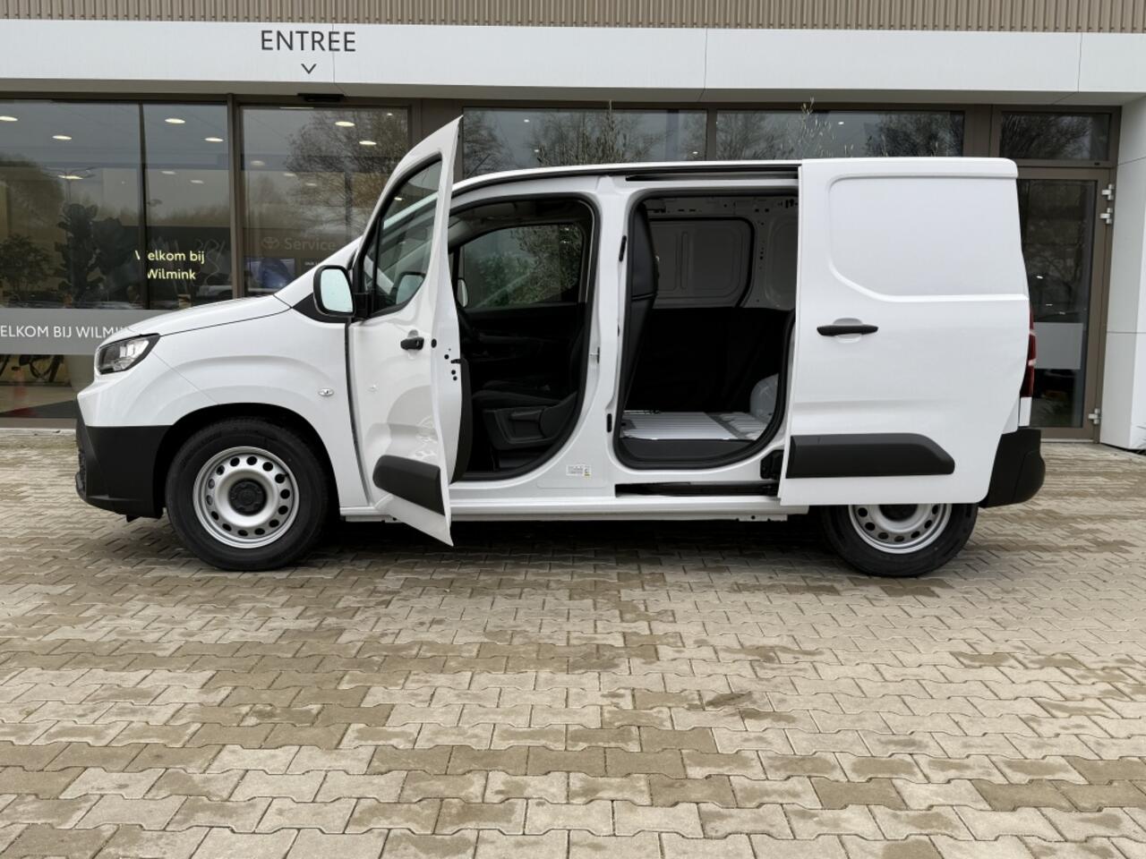 Toyota PROACE CITY Electric Challenger 50 kWh | L1 | 2 schuifdeuren | achterdeuren met ruit