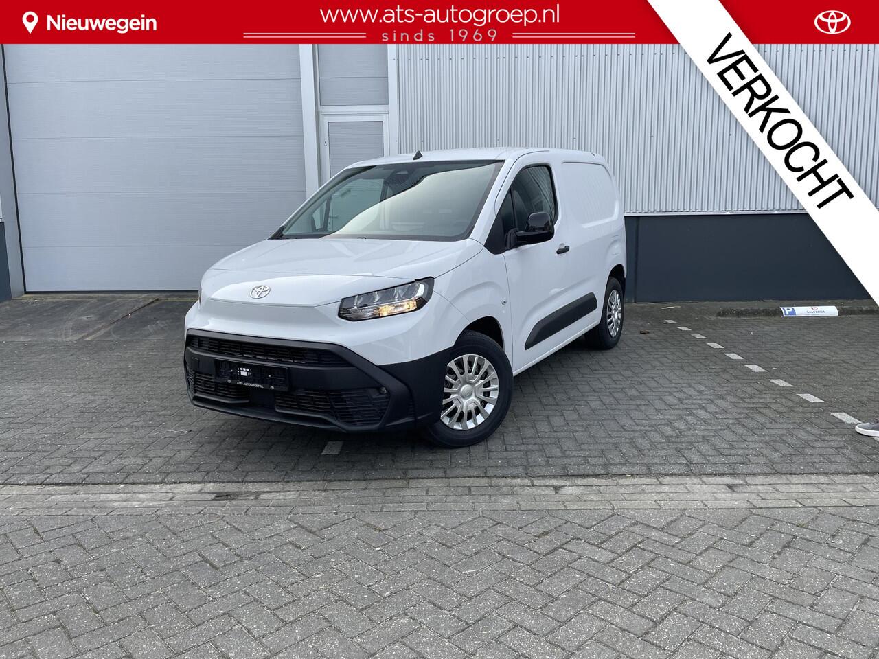 Toyota PROACE CITY Electric Challenger 50 kWh | nieuw geregistreerd | 50 Km | Apple/Android navigatie |