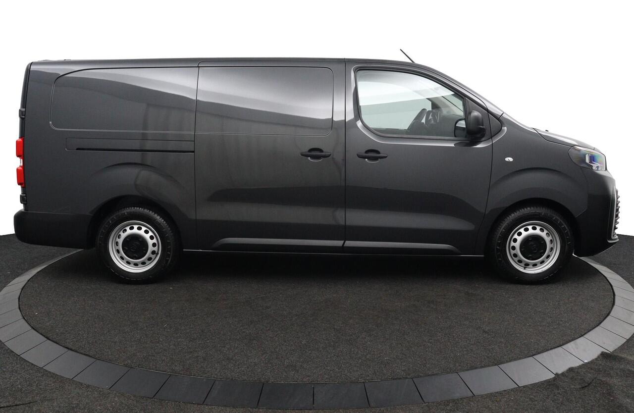Toyota PROACE Electric Long Worker 75kWh Standaard laadvermogen Electric Navigator met Bank