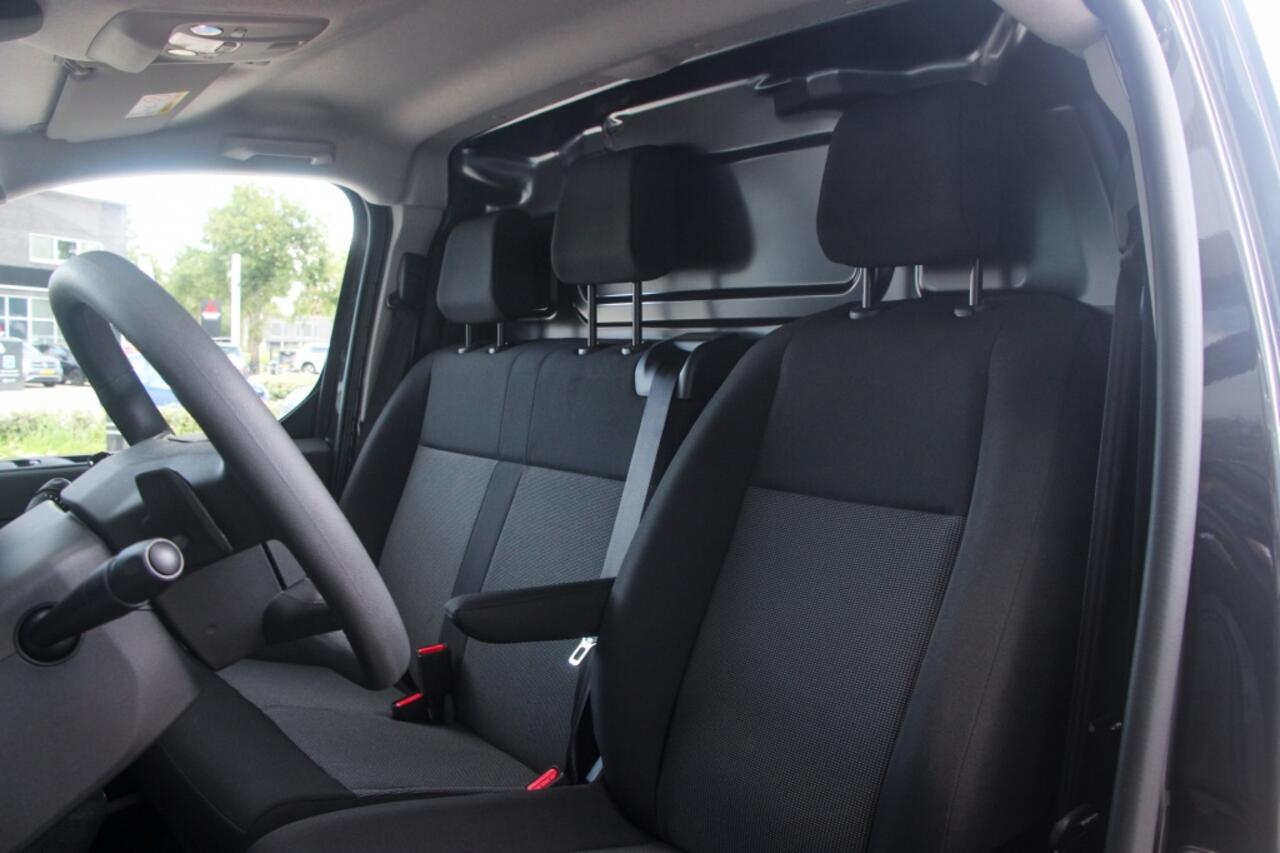 Toyota PROACE Electric Worker 75kWh Challenger | Metallic lak
