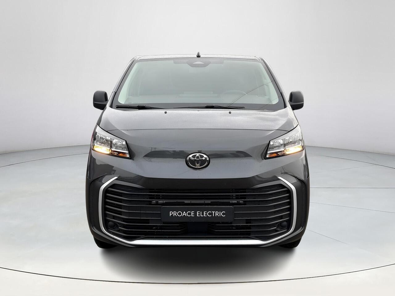 Toyota PROACE Electric Worker Navigator Extra Range Long L2 75 kWh **NIEUWE BUS/ NAVIGATIE/ DIRECT LEVERBAAR/ 3 ZITPLAATSEN**