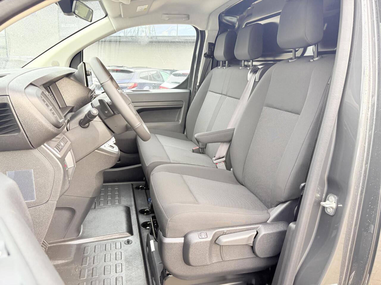 Toyota PROACE Electric Worker Navigator Extra Range Long L2 75 kWh **NIEUWE BUS/ NAVIGATIE/ DIRECT LEVERBAAR/ 3 ZITPLAATSEN**