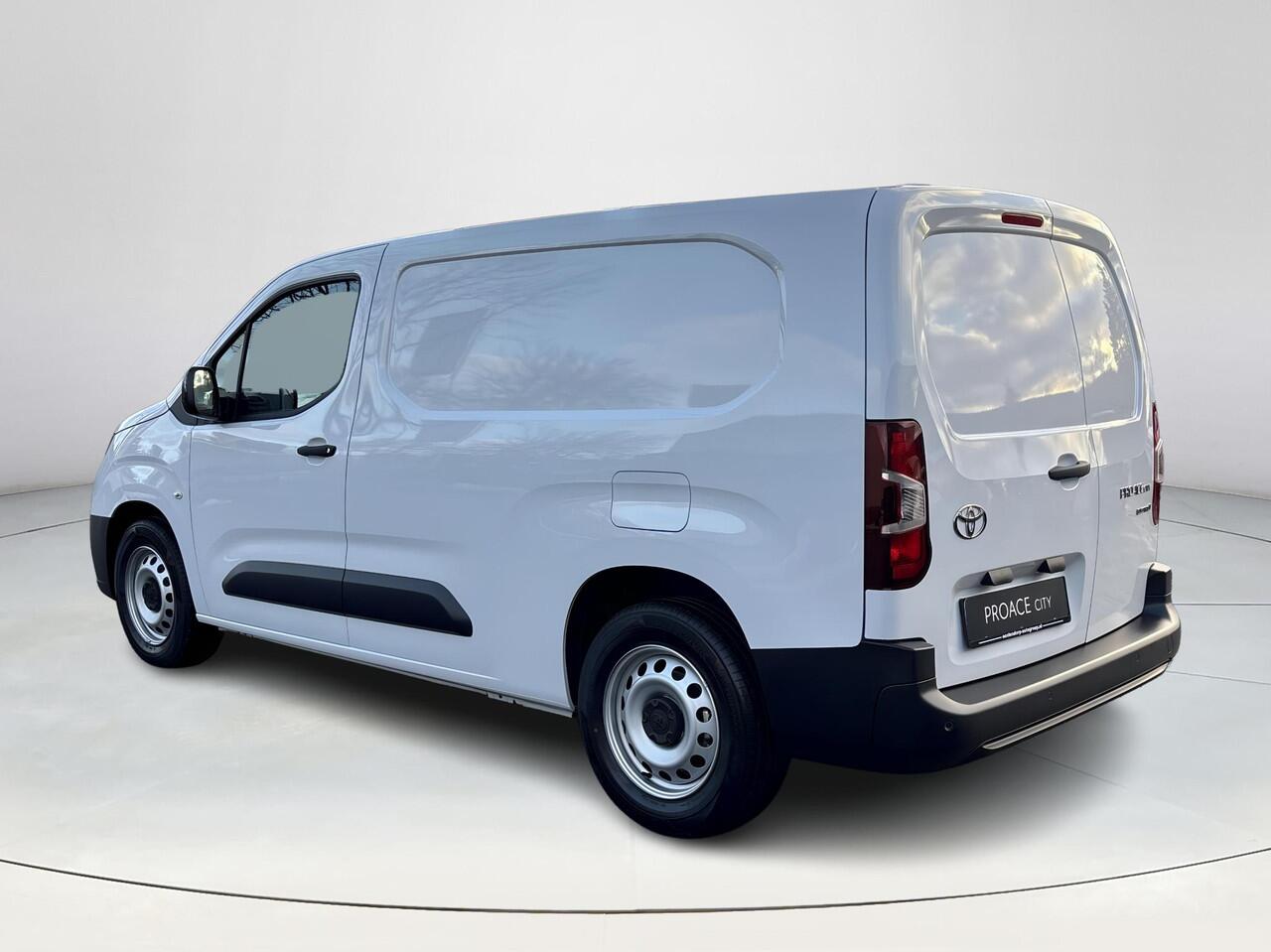 Toyota PROACE CITY Electric Challenger 50 kWh **NIEUWE BUS/ DIRECT LEVERBAAR**