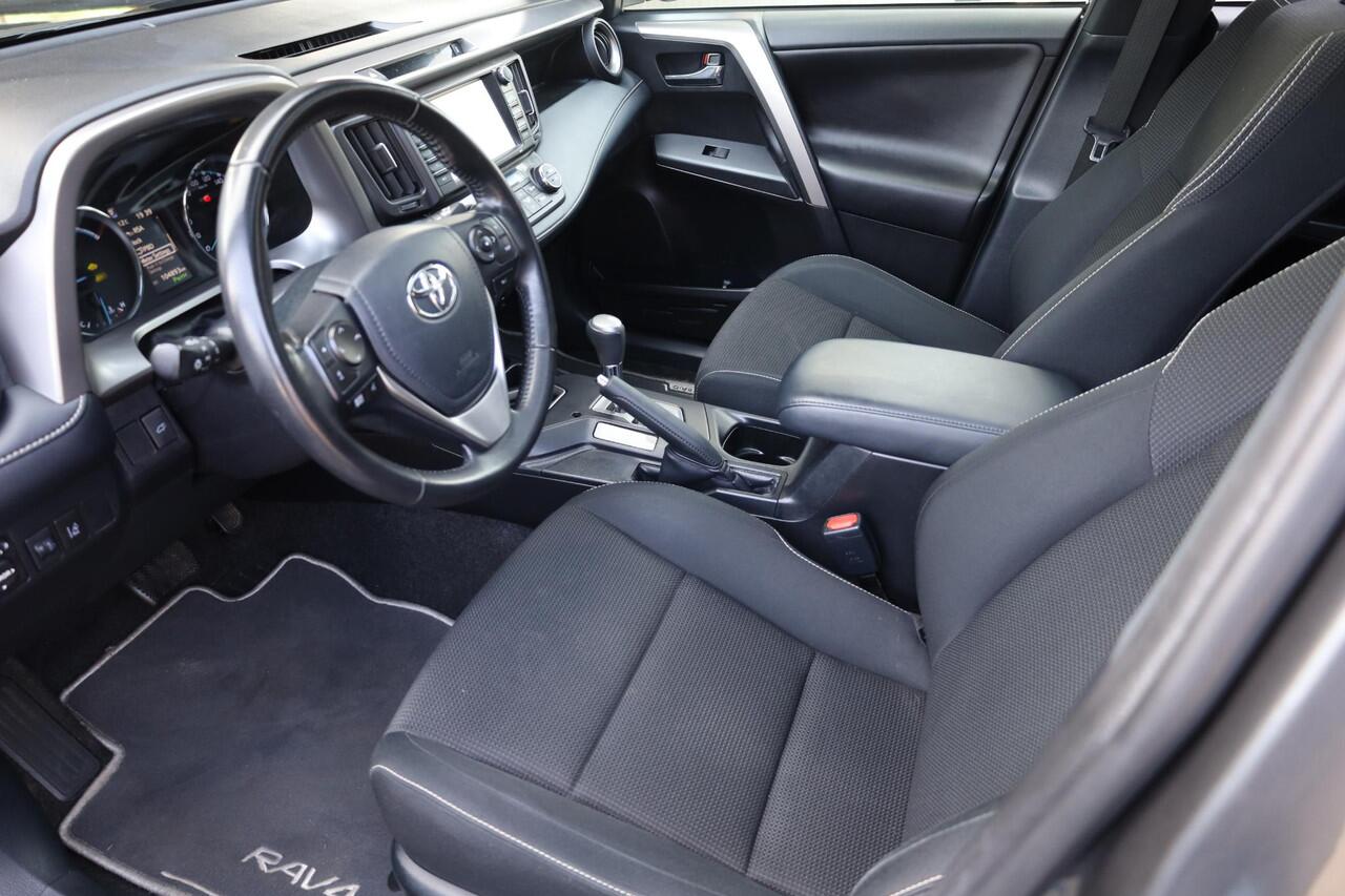 Toyota RAV4 2.0 VVT-i Dynamic BLACK-EDITION CAMERA PANO 18"LMV ELEK.LAADKLEP STOELVERW. DAB NAVI ENZ.