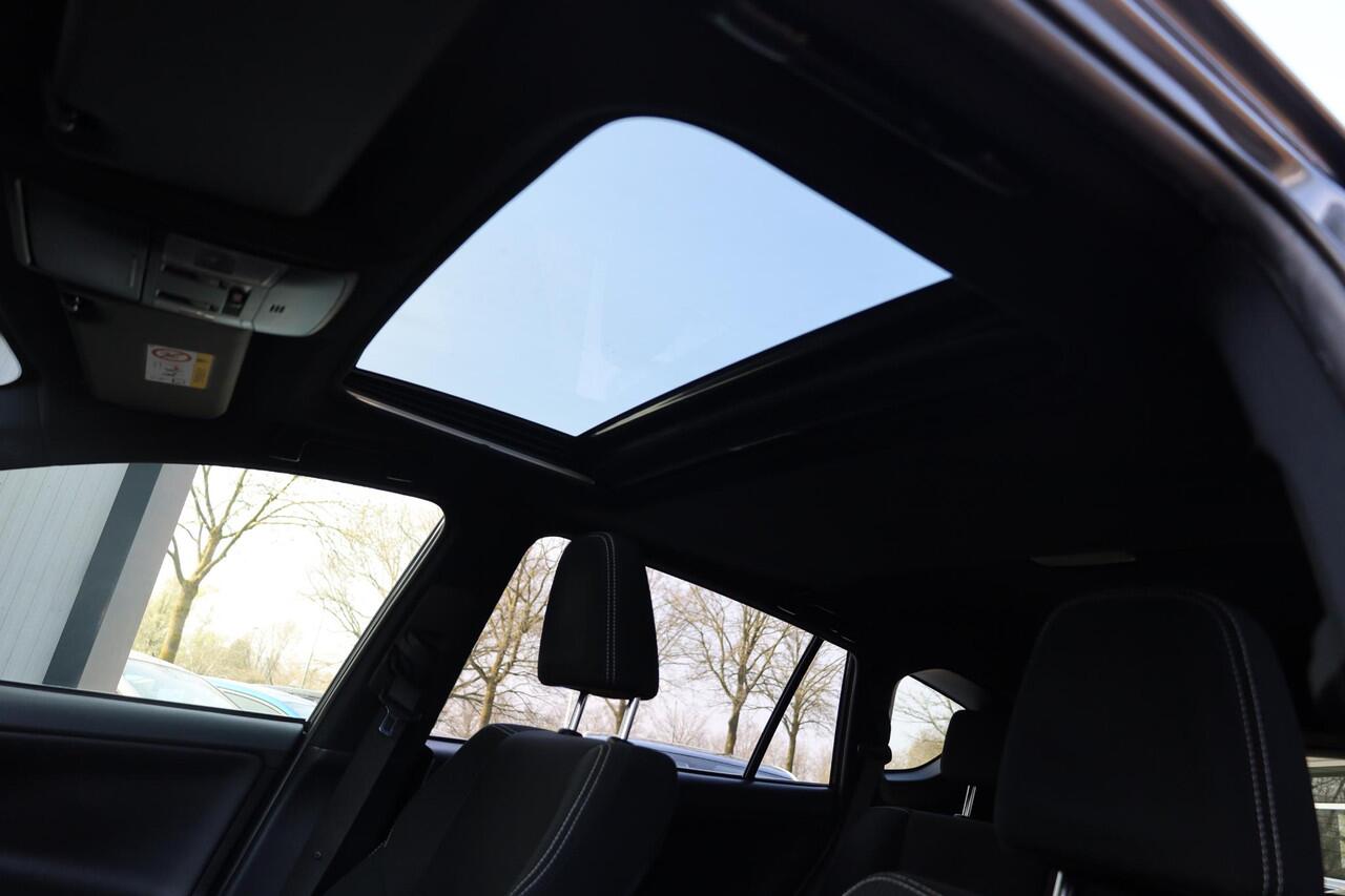 Toyota RAV4 2.0 VVT-i Dynamic BLACK-EDITION CAMERA PANO 18"LMV ELEK.LAADKLEP STOELVERW. DAB NAVI ENZ.