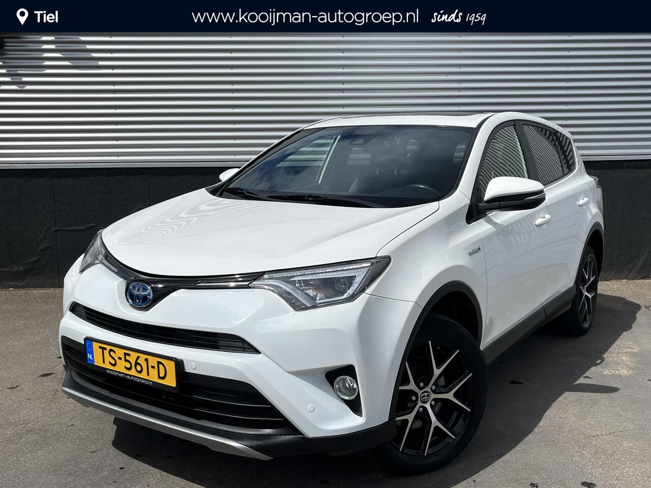 Toyota RAV4 2.5 Hybrid AWD Style Schuif/kanteldak, Stoelverwarming, 1e eign. NL-auto! LMV, Leder/alcantara, Navigatie, Parkeersensoren voor + achter, Achteruitrijcamera, Adaptieve cruise control