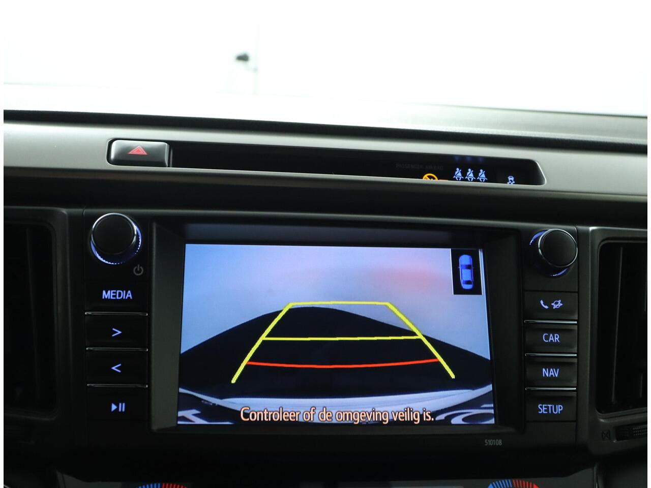 Toyota RAV4 2.5 Hybrid AWD Black Edition | Navigatie | ACC | 1650 kg. Trekgewicht! |