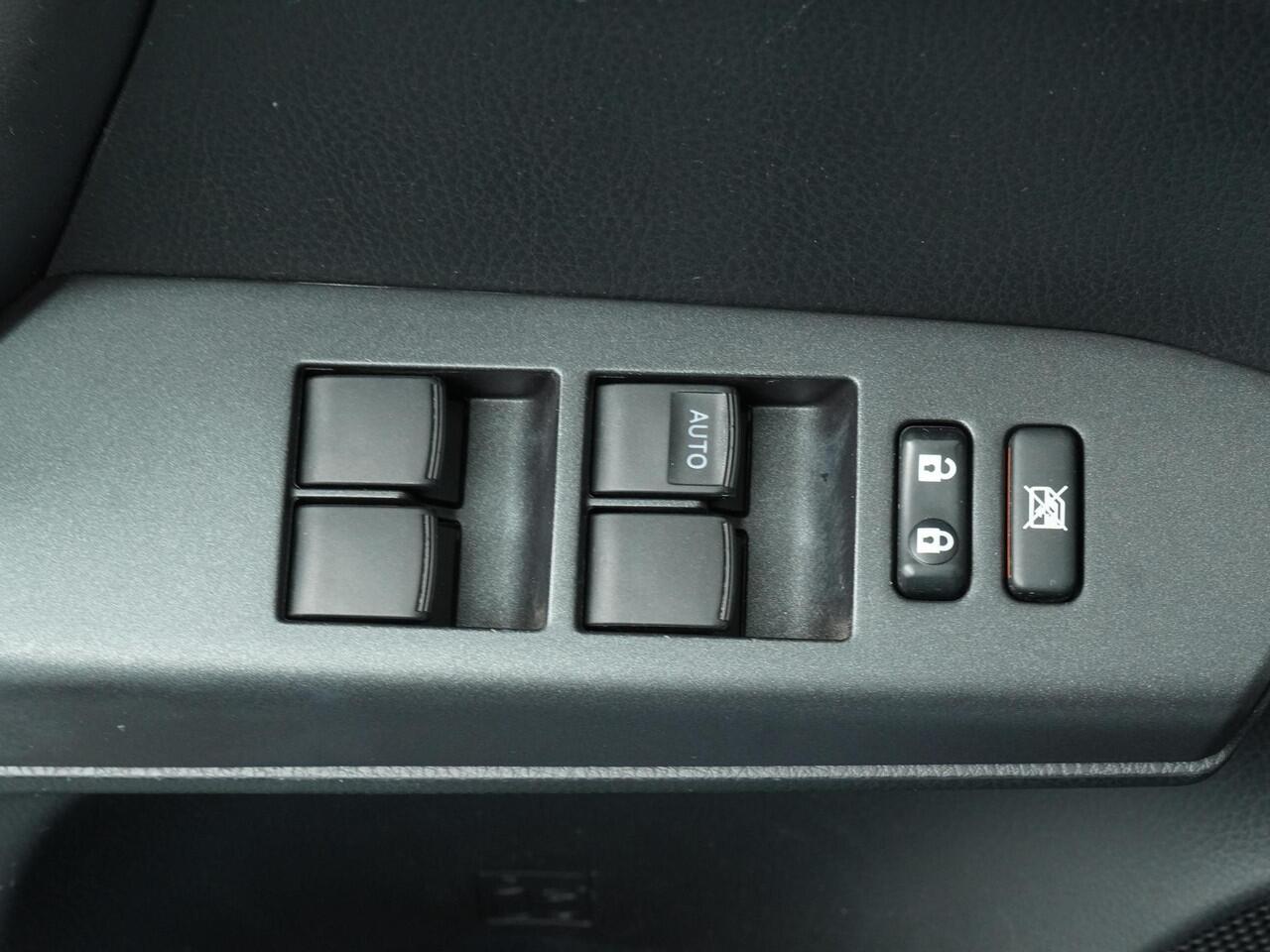 Toyota RAV4 2.5 Hybrid Dynamic - Navigatie - Climate Controle - Trekhaak - Stoelverwarming