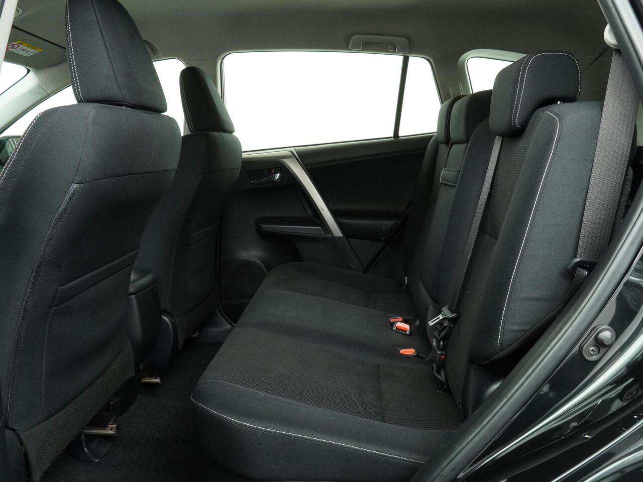 Toyota RAV4 2.5 Hybrid Dynamic - Navigatie - Climate Controle - Trekhaak - Stoelverwarming