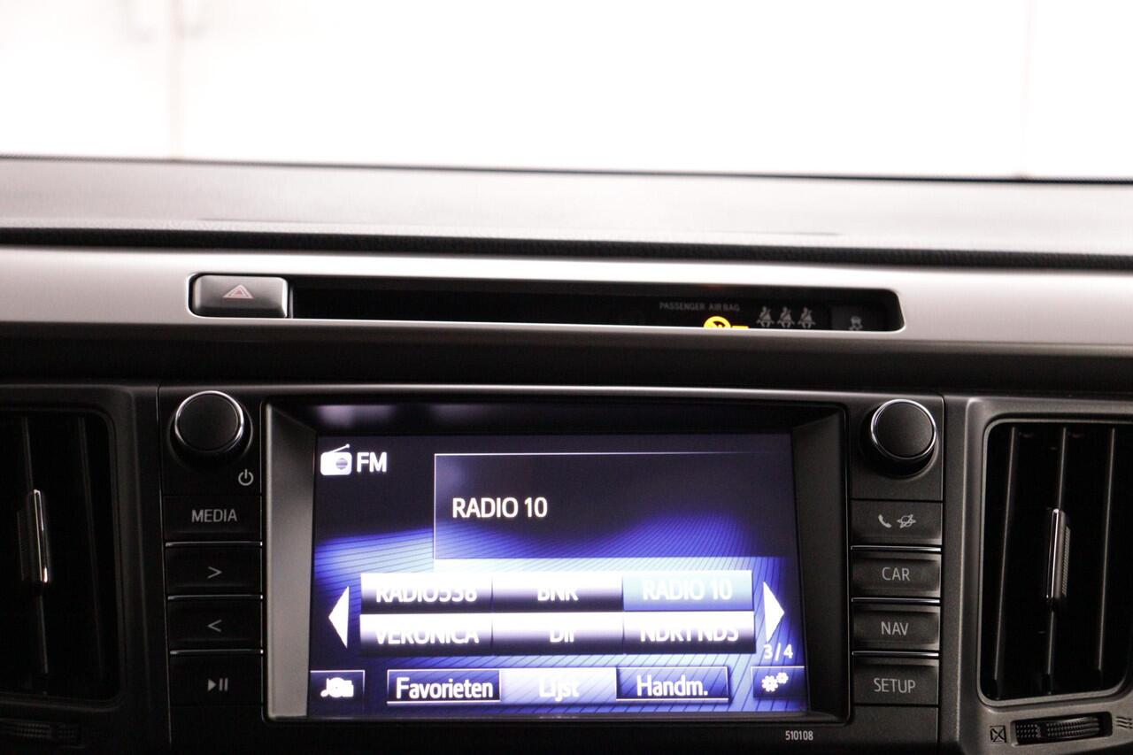 Toyota RAV4 2.5 Hybrid AWD Energy Limited | Trekhaak | Parkeersensoren | Stoel/Stuurverwarming | Navigatie |