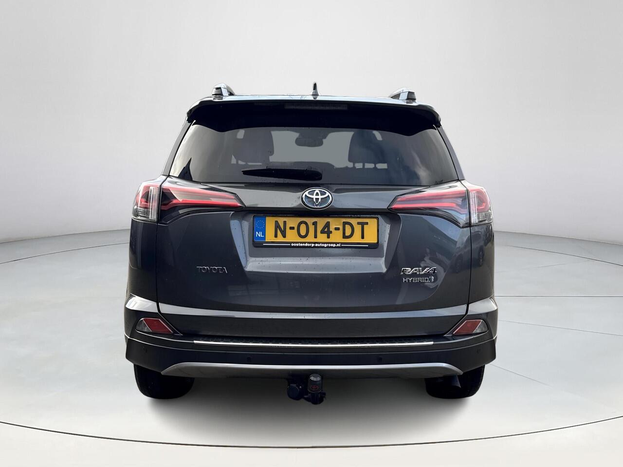 Toyota RAV4 2.5 Hybrid AWD Style /TREKHAAK/ STOEL EN STUURWIELVERWARMING/ KEYLESS/ NAVIGATIE/ GARANTIE**