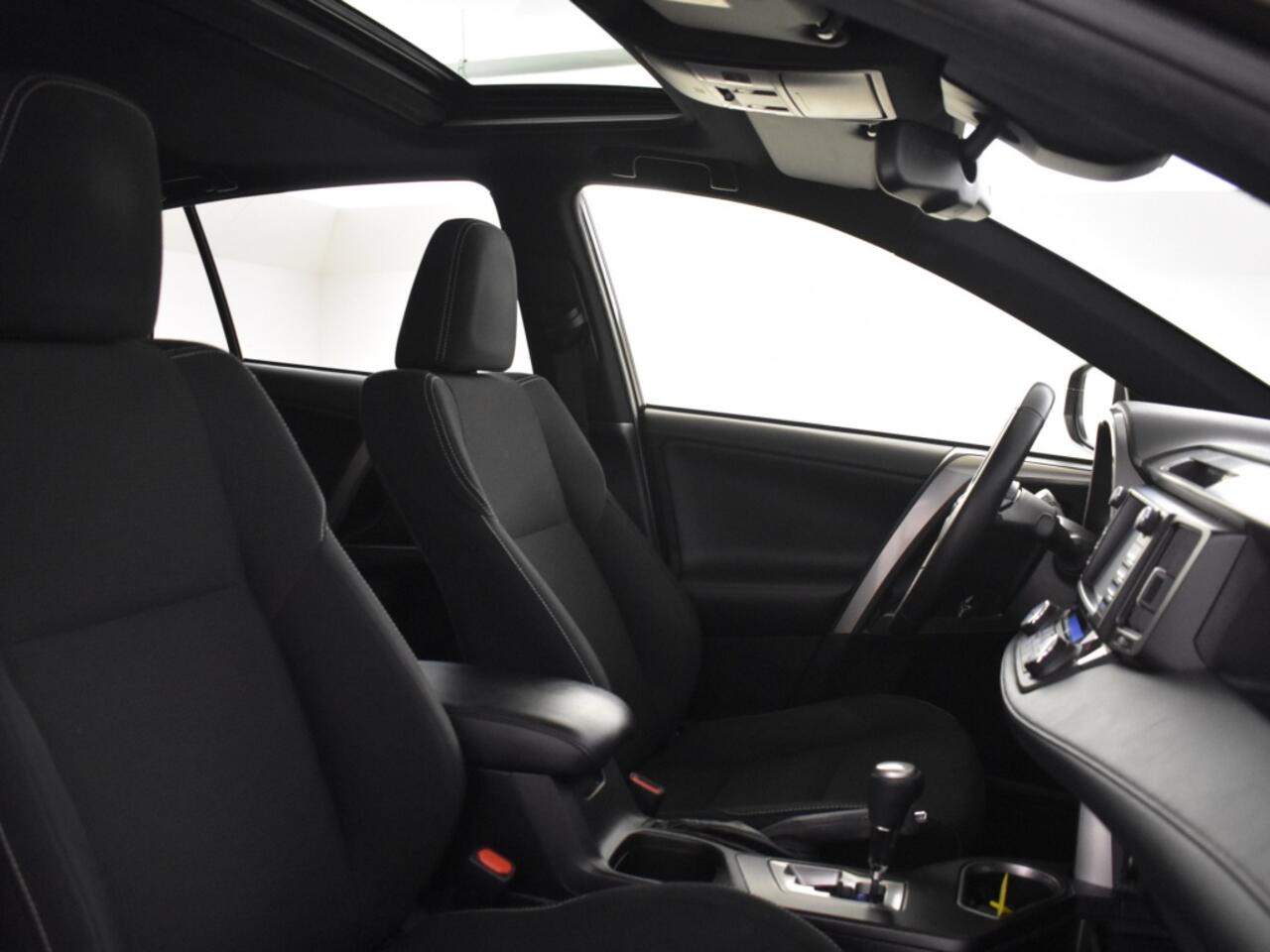 Toyota RAV4 2.5 Hybrid Black Edition | Schuif Dak | Blindspot | PDC