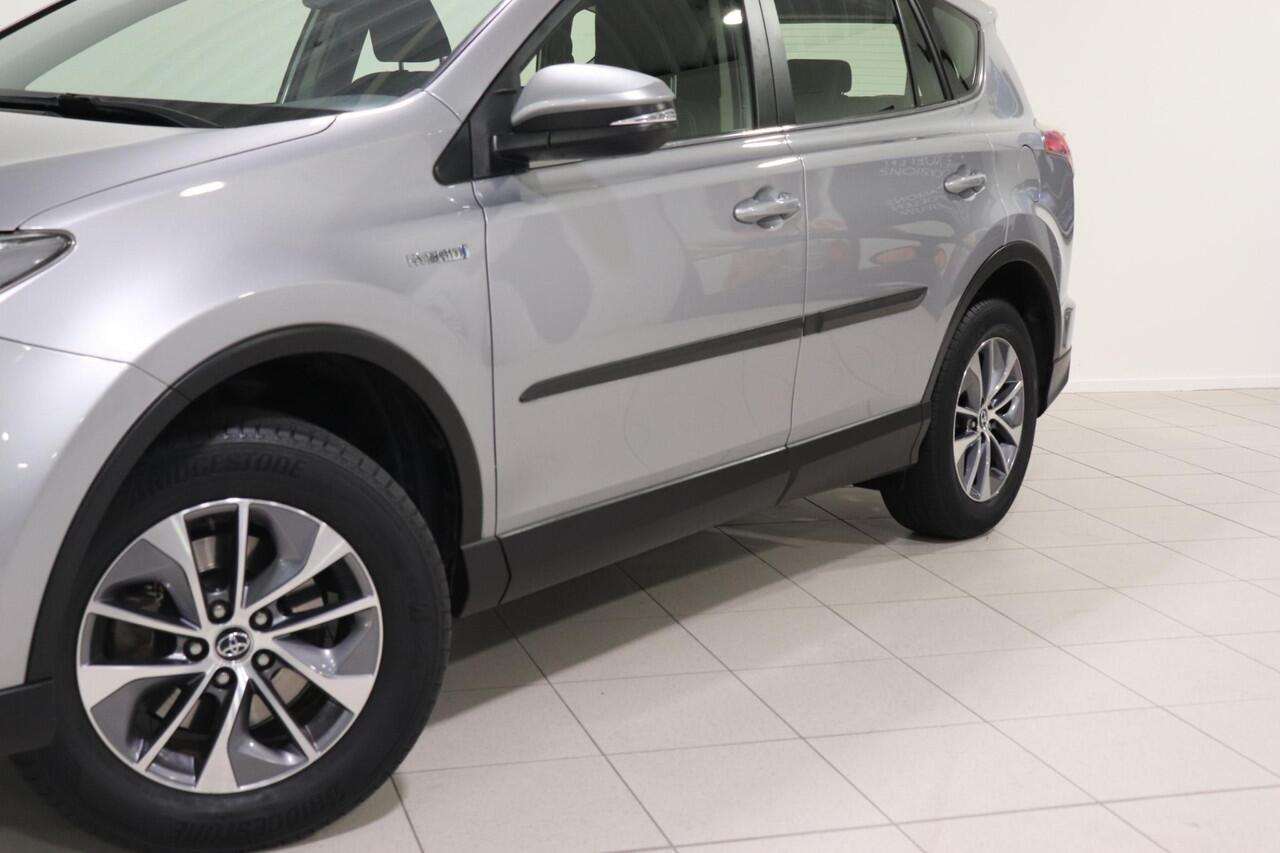 Toyota RAV4 2.5 Hybrid AWD Energy, Trekhaak, Elek Achterklep, Parkeersensoren voor en achter, Camera, Dealer Onderhouden!