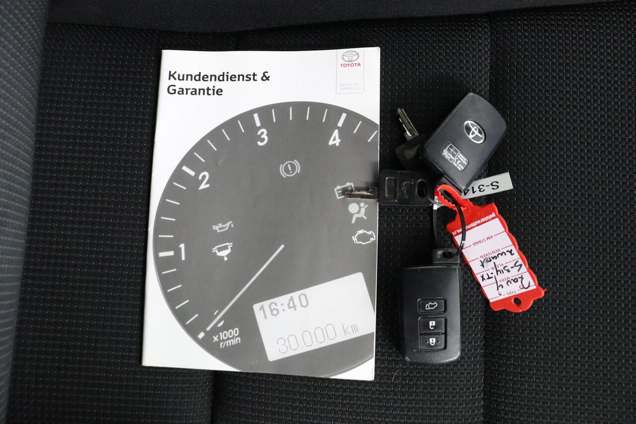 Toyota RAV4 2.5 Hybrid AWD Style | 1650 Trekvermogen | elektrisch bedienbare achterklep | parkeersensor |