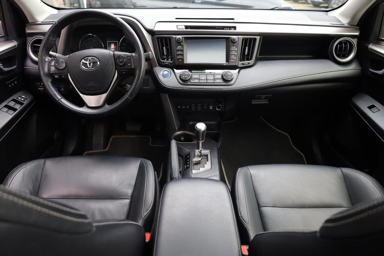 Toyota RAV4 2.5 Hybrid AWD LEER/MEMORY CAMERA PANO 18"LMV ELEK.LAADKLEP STOELVERW. DAB NAVI ENZ.