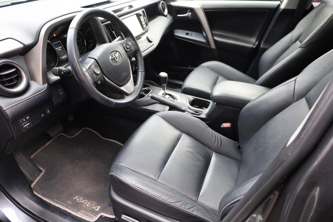 Toyota RAV4 2.5 Hybrid AWD LEER/MEMORY CAMERA PANO 18"LMV ELEK.LAADKLEP STOELVERW. DAB NAVI ENZ.