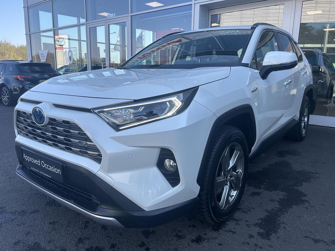 Toyota RAV4 2.5 Hybrid AWD Executive | Keyless entry- & start | Dodehoek detectie | Elek. bedienbare achterklep | Elek. verstelbare zetels met geheugen | Elek. bedienbare buitenspiegels | JBL premium audio | Stoelverwarming |