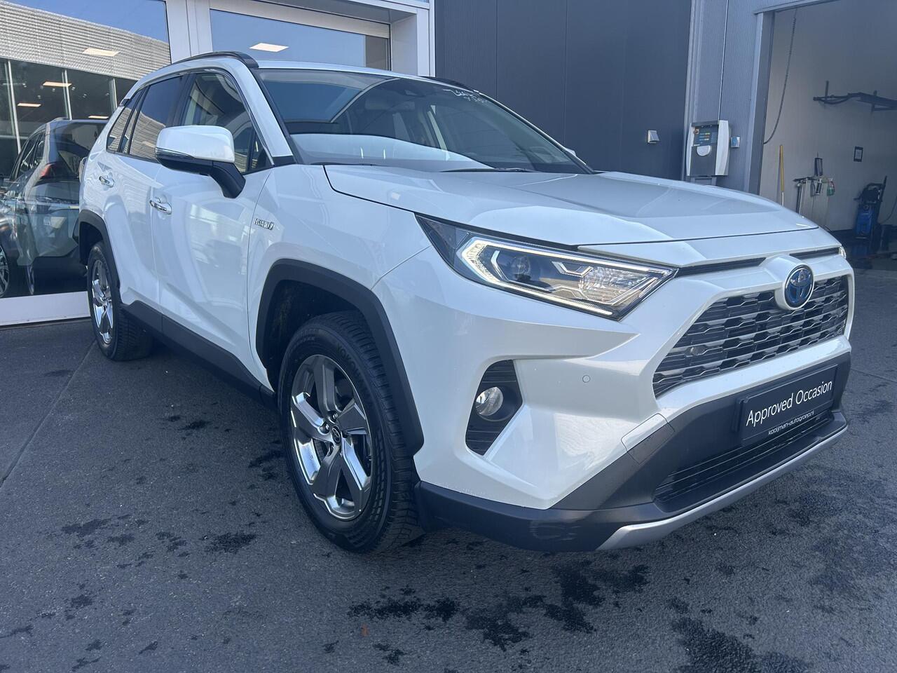 Toyota RAV4 2.5 Hybrid AWD Executive | Keyless entry- & start | Dodehoek detectie | Elek. bedienbare achterklep | Elek. verstelbare zetels met geheugen | Elek. bedienbare buitenspiegels | JBL premium audio | Stoelverwarming |