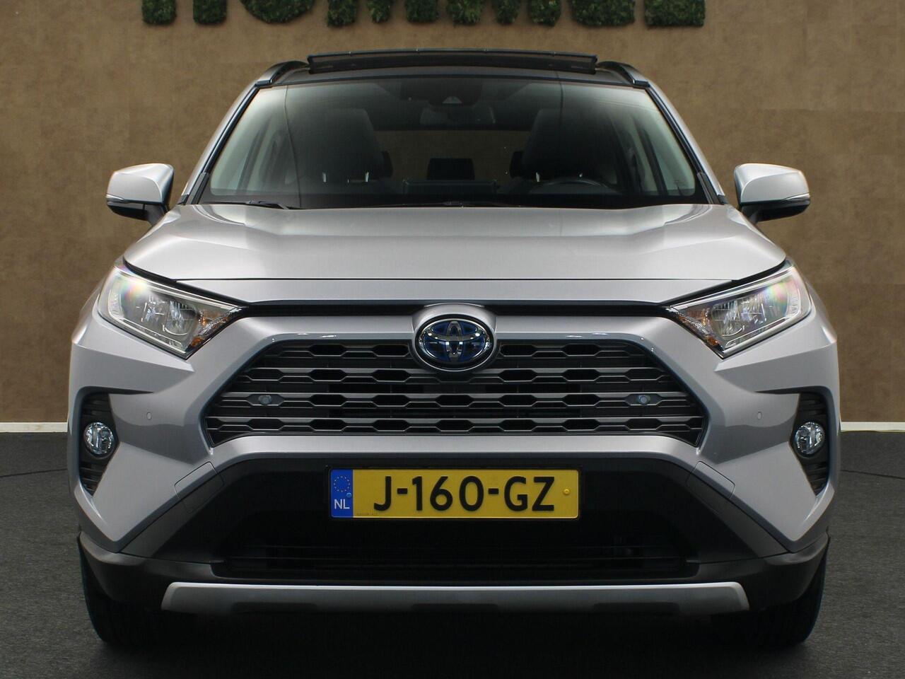 Toyota RAV4 2.5 Hybrid AWD Business Intro ELEKTRISCHE ACHTERKLEP - DODEHOEK DETECTIE - VASTE TREKHAAK (1650 KG GEREMD) - VIERWIELAANDRIJVING - KEYLESS ENTRY/START - ACHTERUITRIJCAMERA - CRUISE CONTROL ADAPTIEF - BLUETOOTH TELEFOONVOORBEREIDING - EXTRA GETINT GLAS ACH