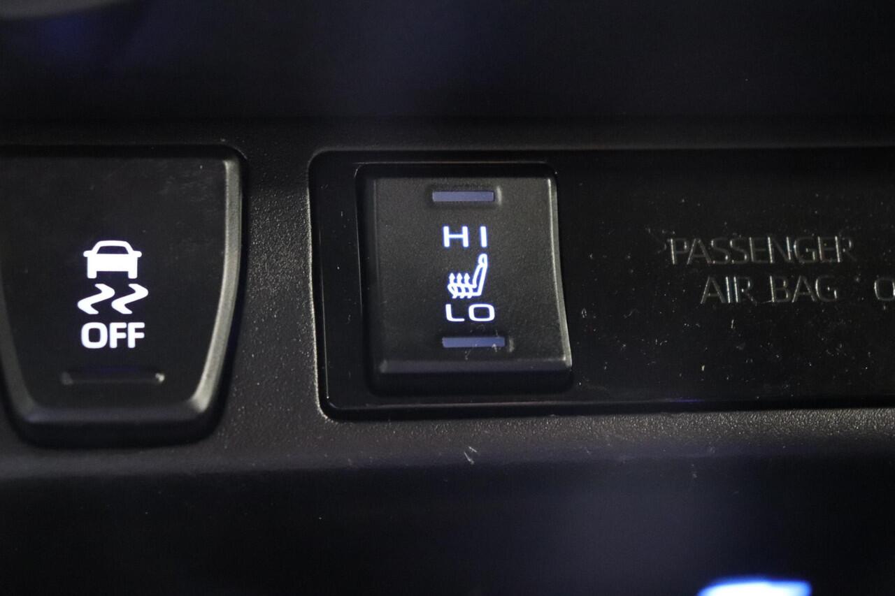 Toyota RAV4 2.5 Hybrid Style, Parkeercamera, Keyless Entry, Adaptieve Cruise & Climate Control, Bluetooth!