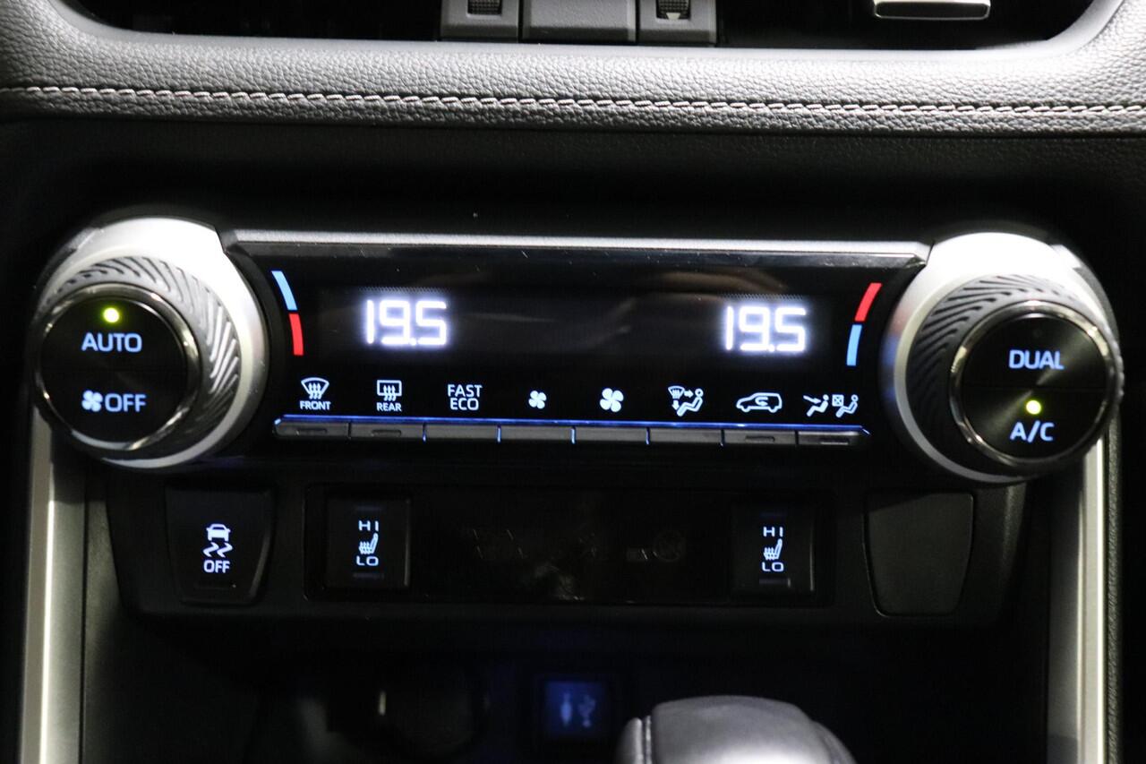 Toyota RAV4 2.5 Hybrid Style, Parkeercamera, Keyless Entry, Adaptieve Cruise & Climate Control, Bluetooth!