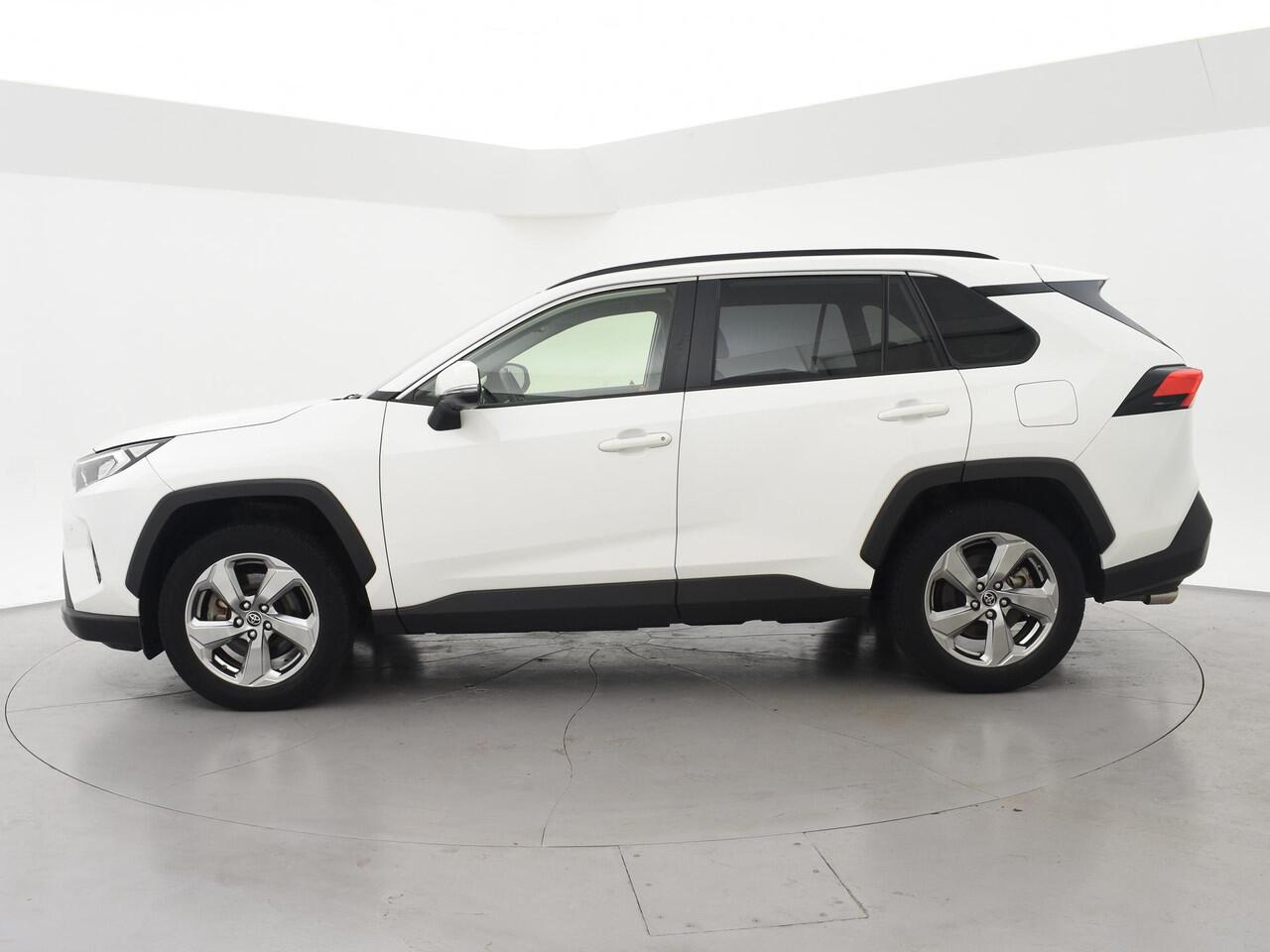 Toyota RAV4 2.5 HYBRID AWD FIRST EDITION + TREKHAAK 1650 KG | 360 CAMERA | LED | CARPLAY | ADAPTIVE CRUISE CONTROL