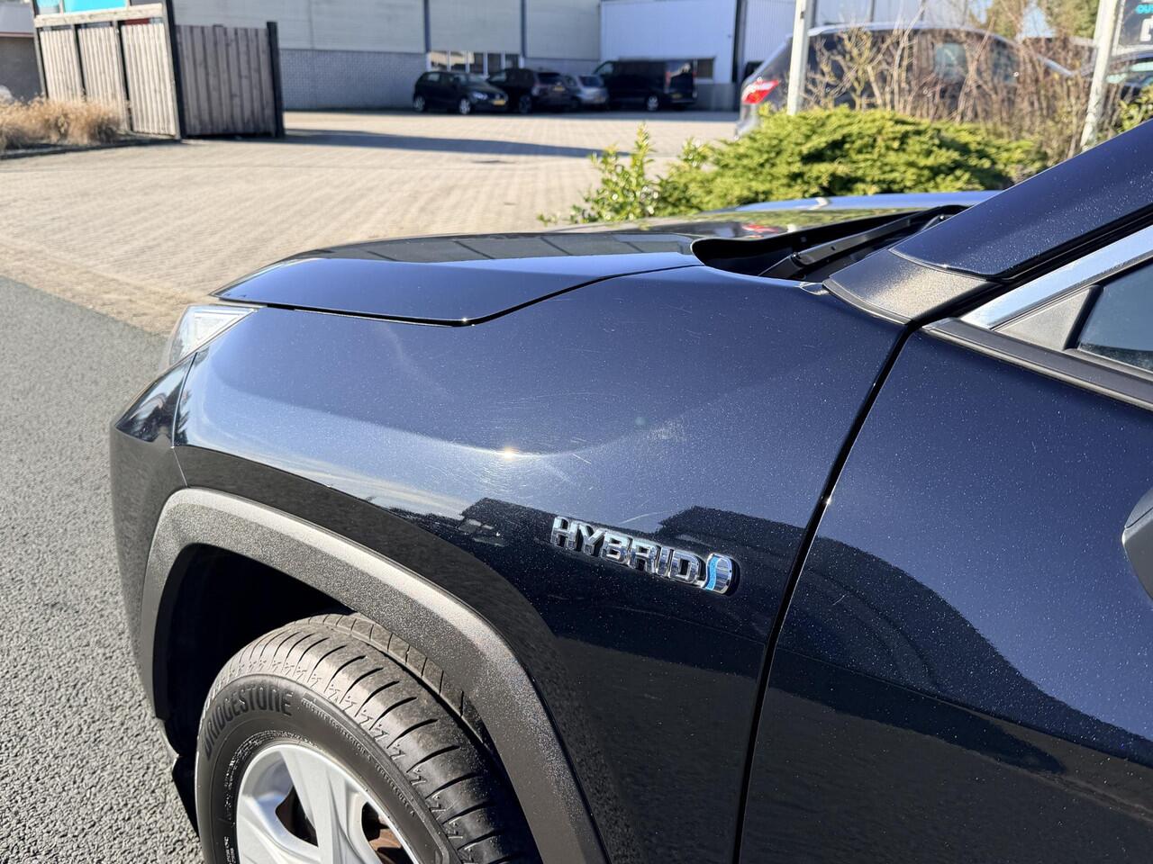 Toyota RAV4 2.5 Hybrid 222PK AWD LederoACCoNavi