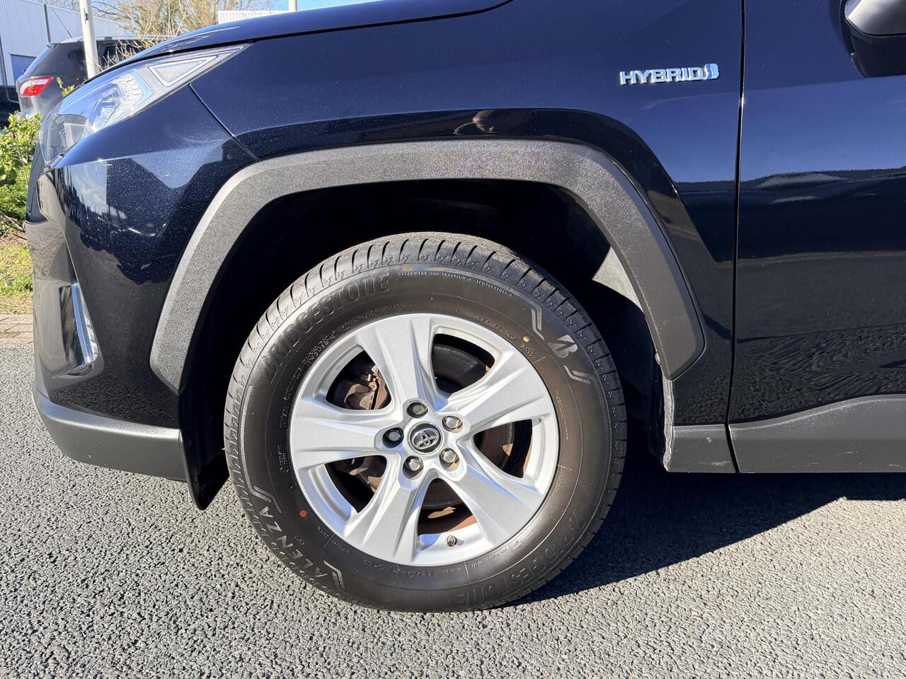 Toyota RAV4 2.5 Hybrid 222PK AWD LederoACCoNavi