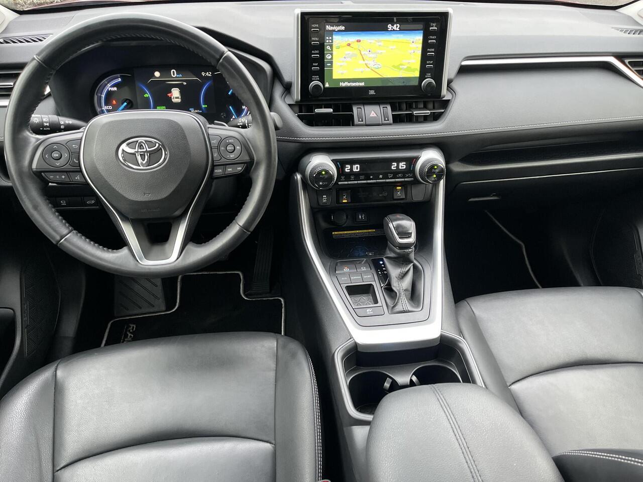 Toyota RAV4 2.5 Hybrid Executive | Lederen bekleding | Carplay | 360 graden camera | Stoelverwarming |