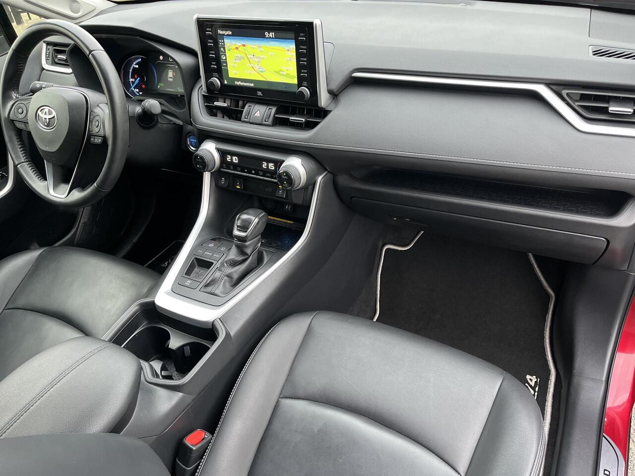 Toyota RAV4 2.5 Hybrid Executive | Lederen bekleding | Carplay | 360 graden camera | Stoelverwarming |