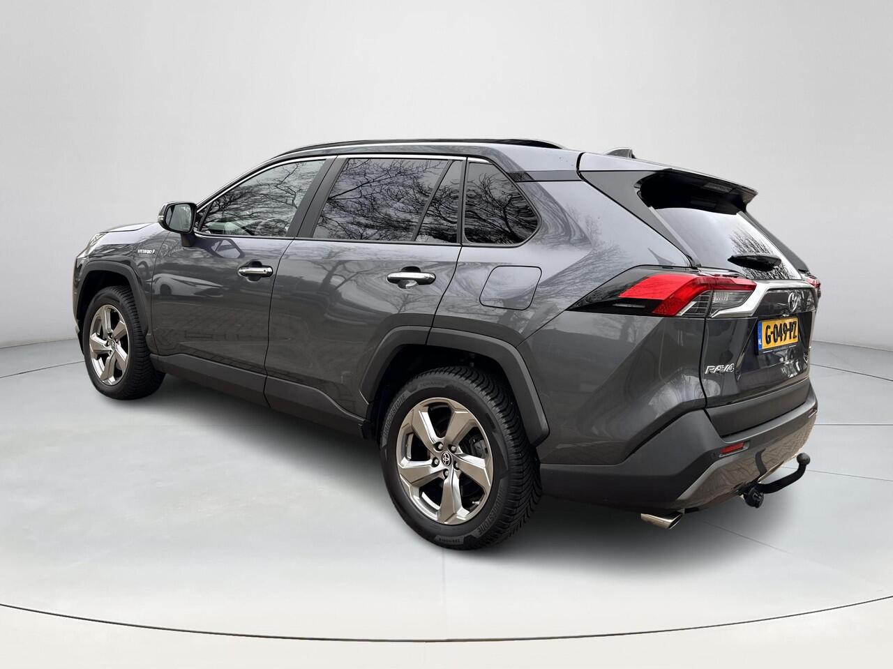 Toyota RAV4 2.5 Hybrid AWD Executive | 06-10141018 Voor meer informatie