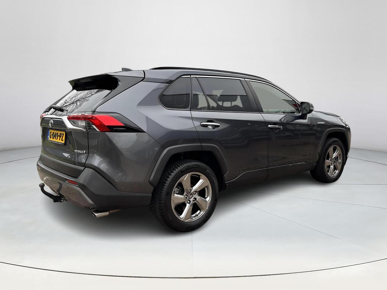 Toyota RAV4 2.5 Hybrid AWD Executive | 06-10141018 Voor meer informatie