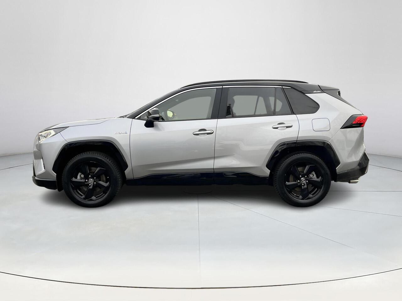 Toyota RAV4 2.5 Hybrid Bi-Tone | Carplay | Parkeersensoren | Stoelverwarming | Navigatie |