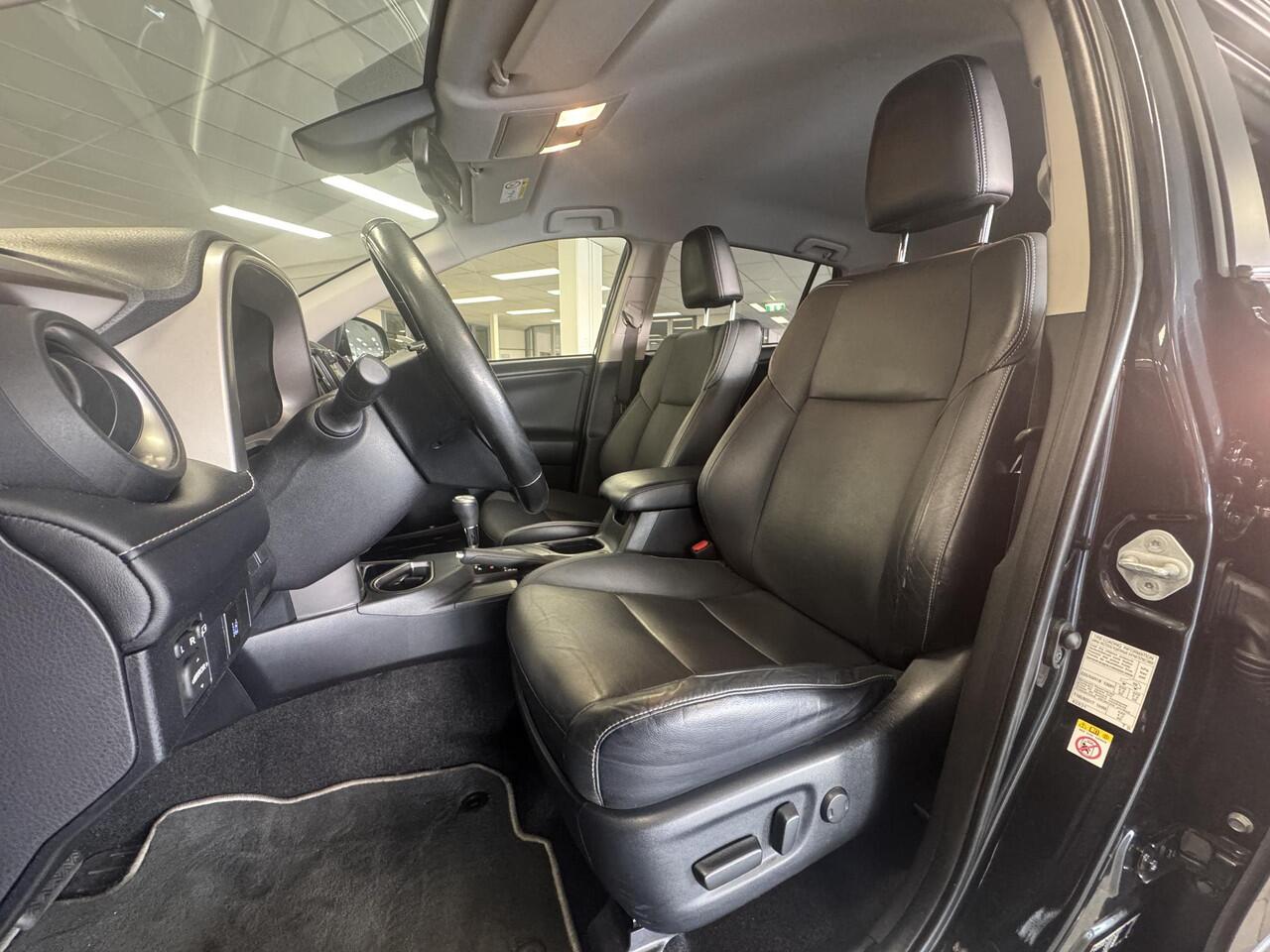 Toyota RAV4 2.5 Hybrid Energy Plus | 360º Camera | Leer | Dode hoek detectie | Stoelverwarming