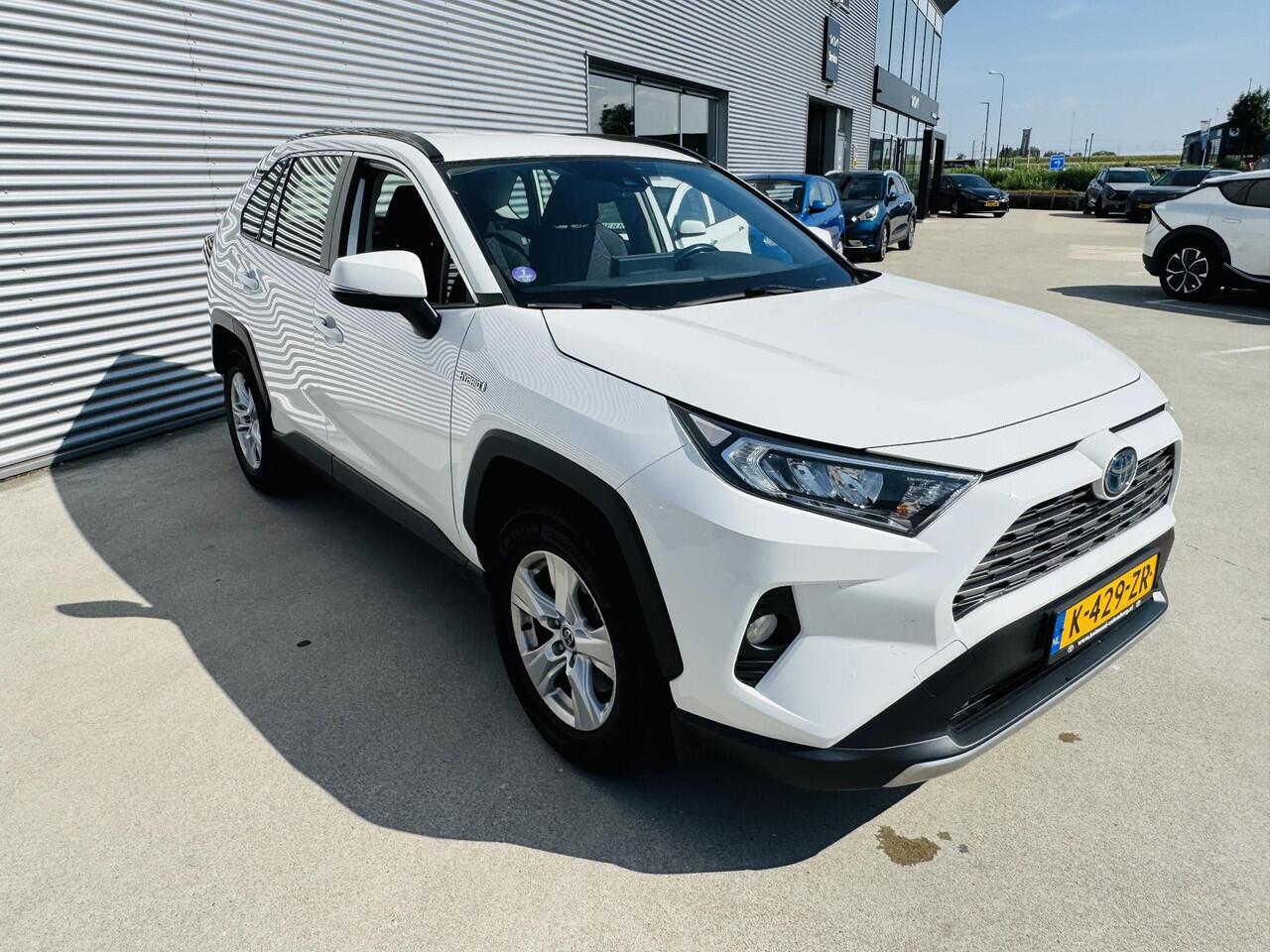 Toyota RAV4 2.5 Hybrid Active Edition Clima | Cruise | Navi | Camera | All seasons