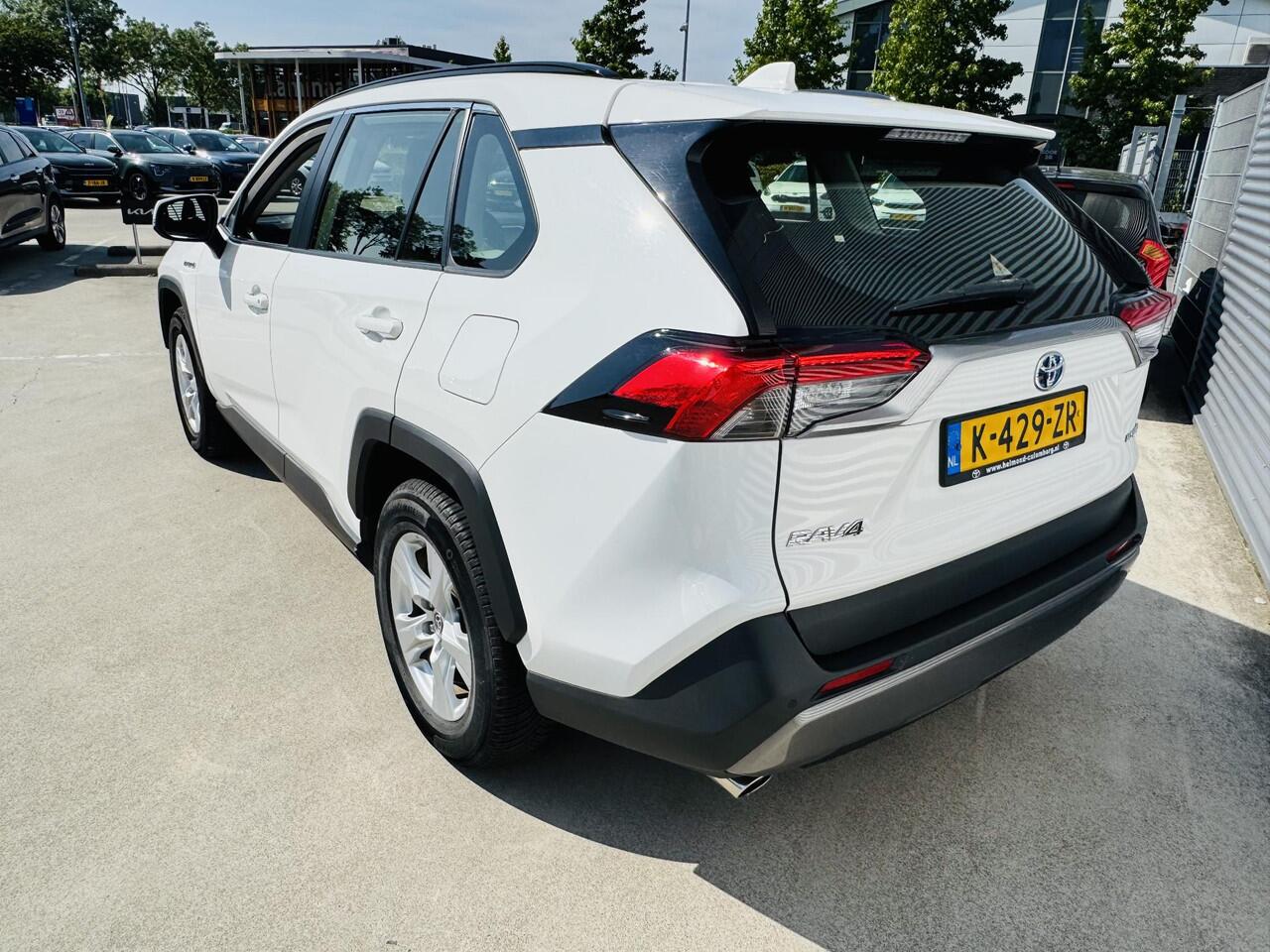 Toyota RAV4 2.5 Hybrid Active Edition Clima | Cruise | Navi | Camera | All seasons