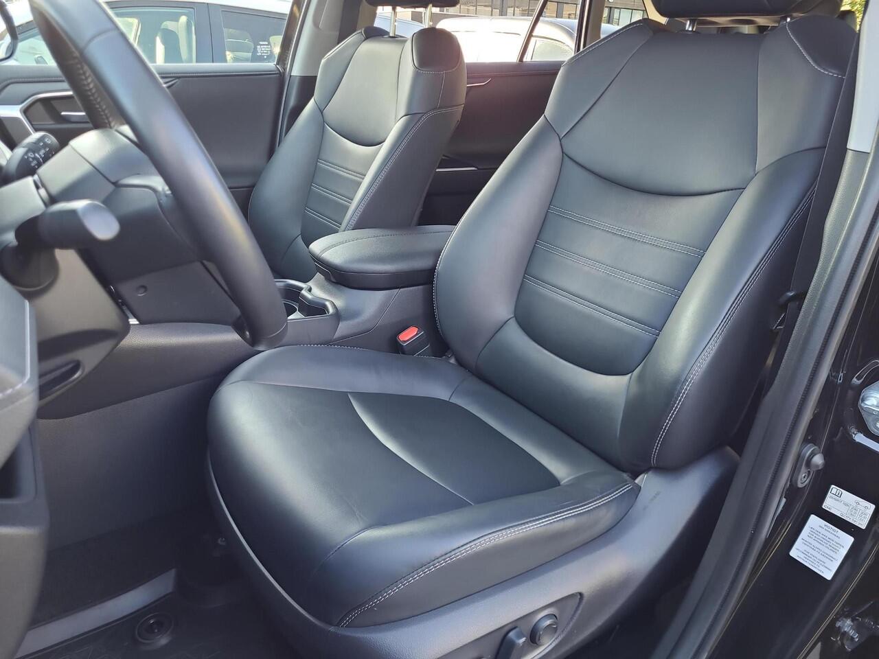 Toyota RAV4 2.5 Hybrid Style | Apple CarPlay | Navigatie | Leder | Electr. Stoel | Rijklaarprijs incl. garantie |