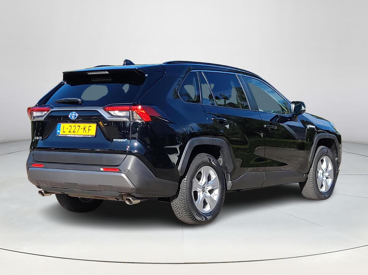 Toyota RAV4 2.5 Hybrid Style | Apple CarPlay | Navigatie | Leder | Electr. Stoel | Rijklaarprijs incl. garantie |