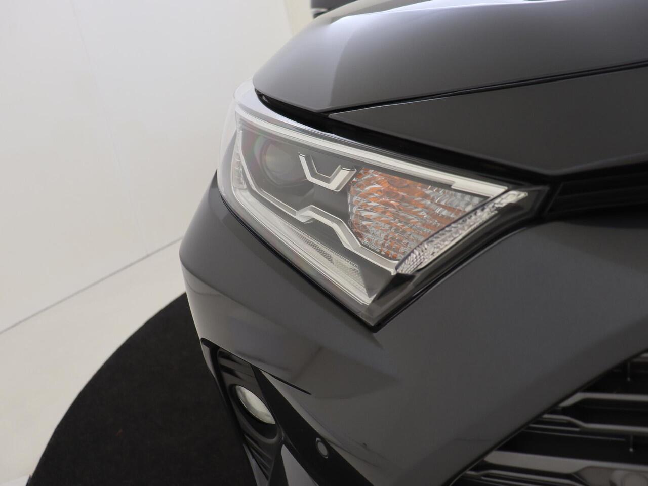 Toyota RAV4 2.5 Hybrid Executive Leder | apple carplay | android auto | clima