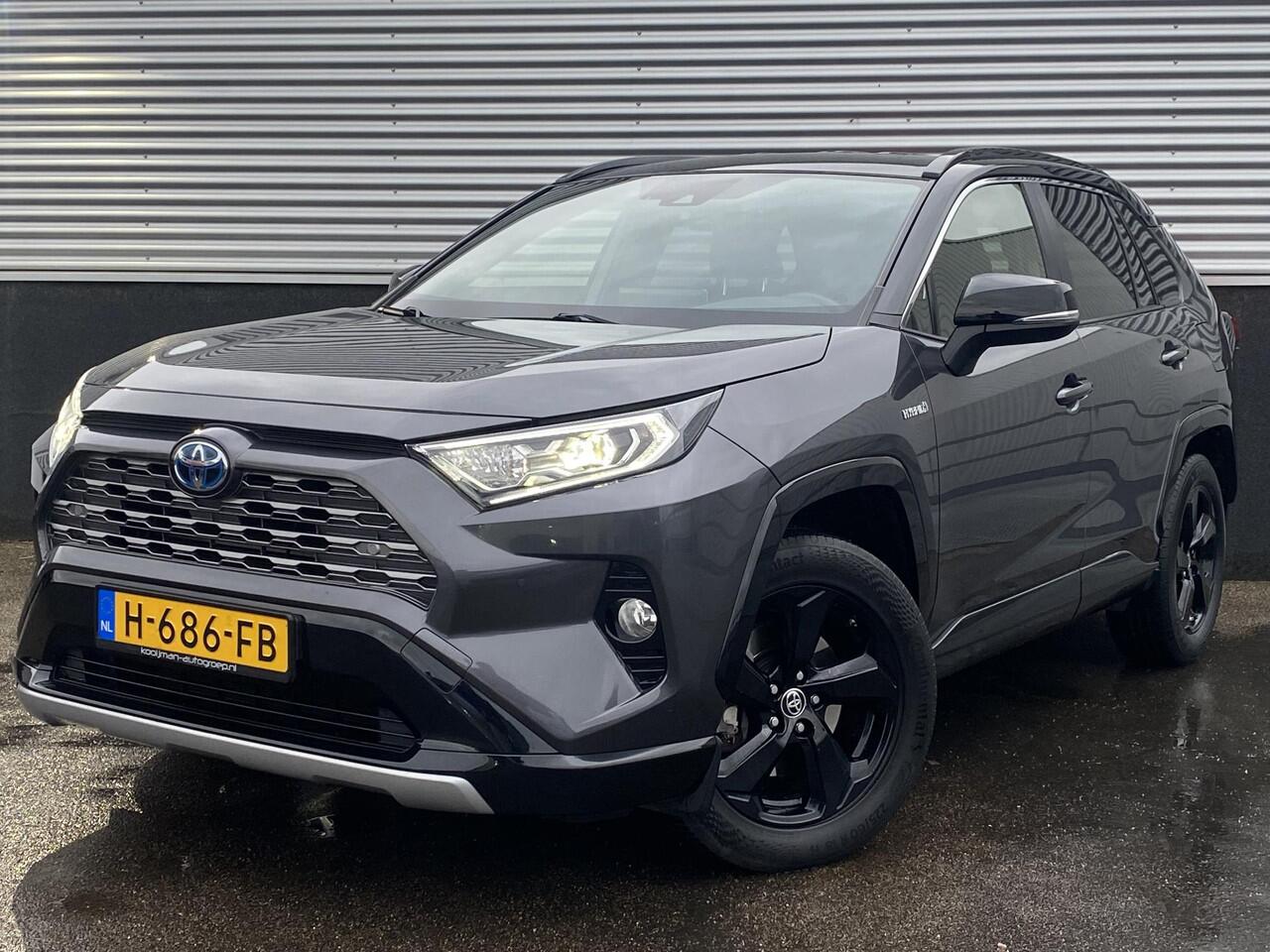 Toyota RAV4 2.5 Hybrid Bi-Tone Stoelverwarming, JBL premium audio, parkeersensoren v&a, achteruitrij camera, ACC, keyless, navigatie, Apple CarPlay/Android Auto